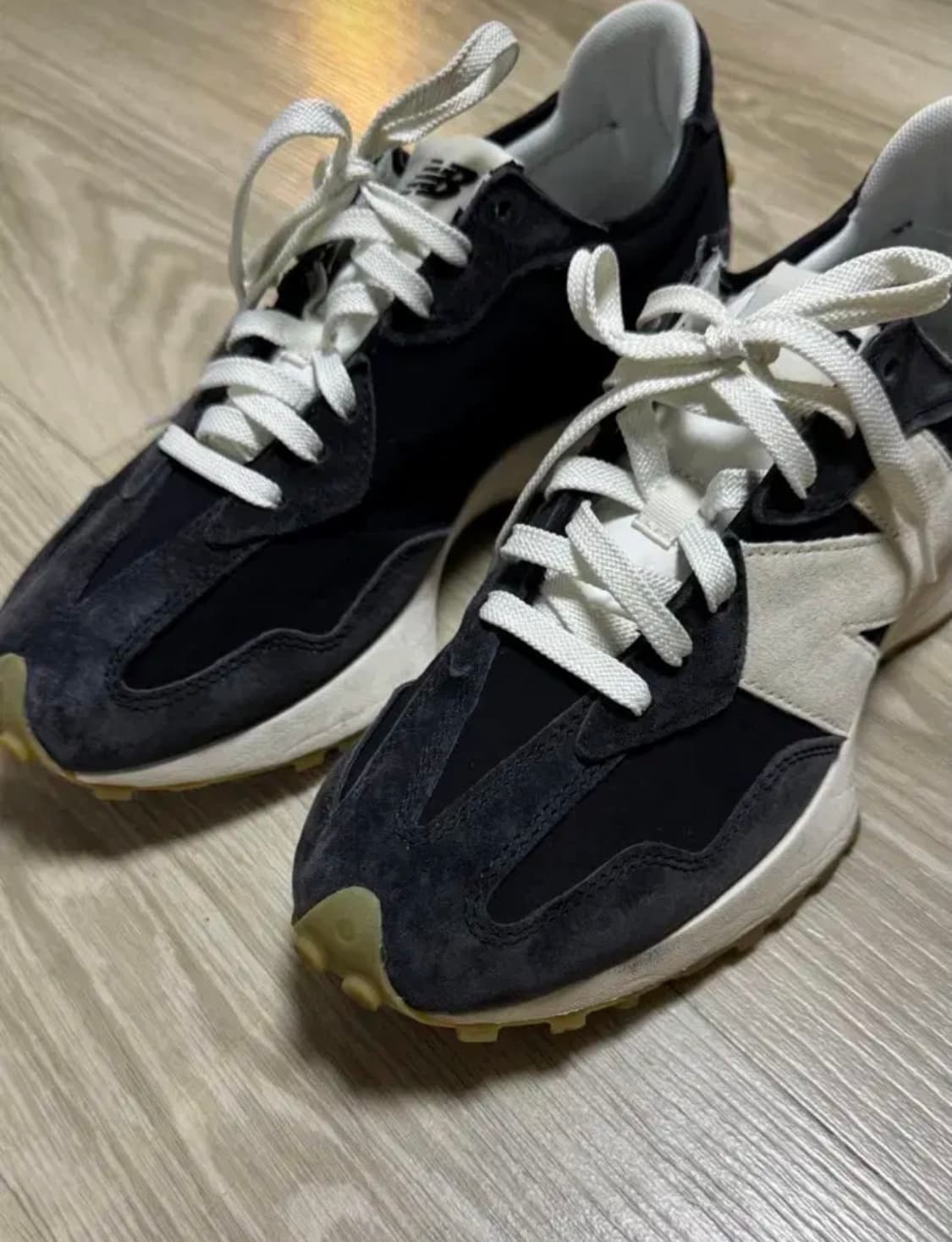 뉴발란스 327 블랙 275사이즈 상품이미지3