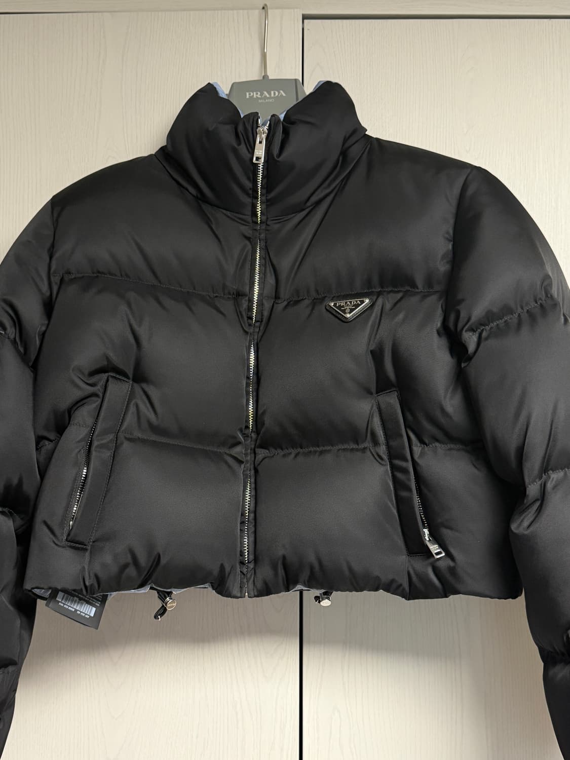 [42] 프라다 리나일론 크롭 패딩 상품이미지4