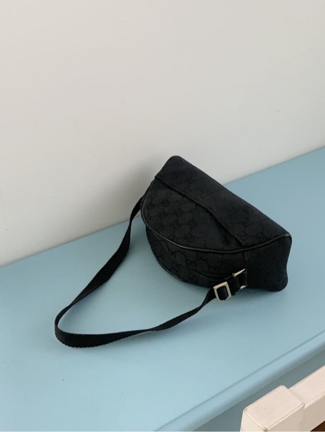 구찌 하프문 숄더백  상품이미지1