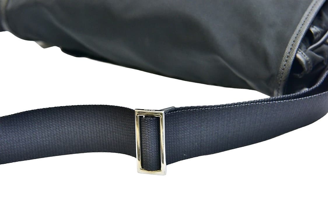 프라다 나일론 메신저백(정품) 상품이미지7