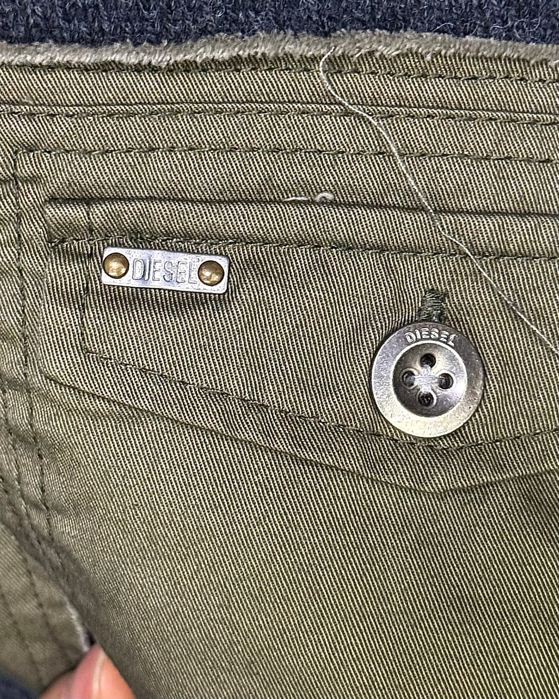 디젤 밀리터리 카키 배색 차콜 카라 폴로 워크 웨어 울 니트 스웨터 패치 상품이미지7