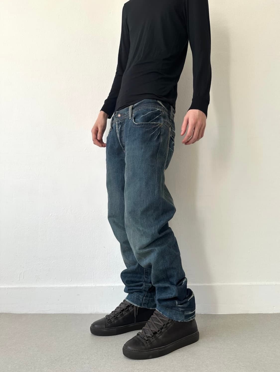 아르마니 익스체인지 크랙 워싱 데님 팬츠 상품이미지3