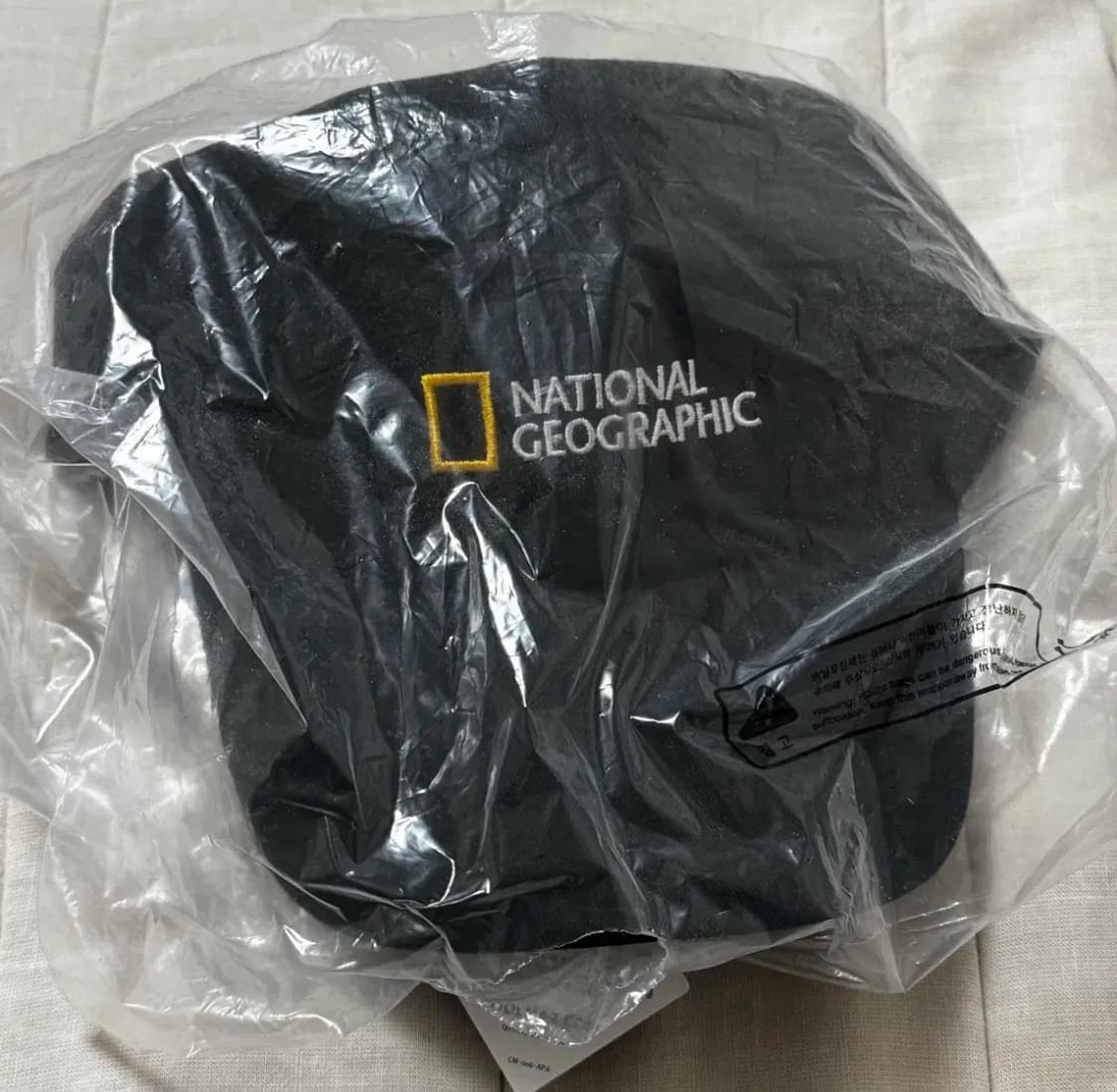 네셔널지오그래픽 스몰 로고 캡 모자 새상품 블랙 상품이미지1