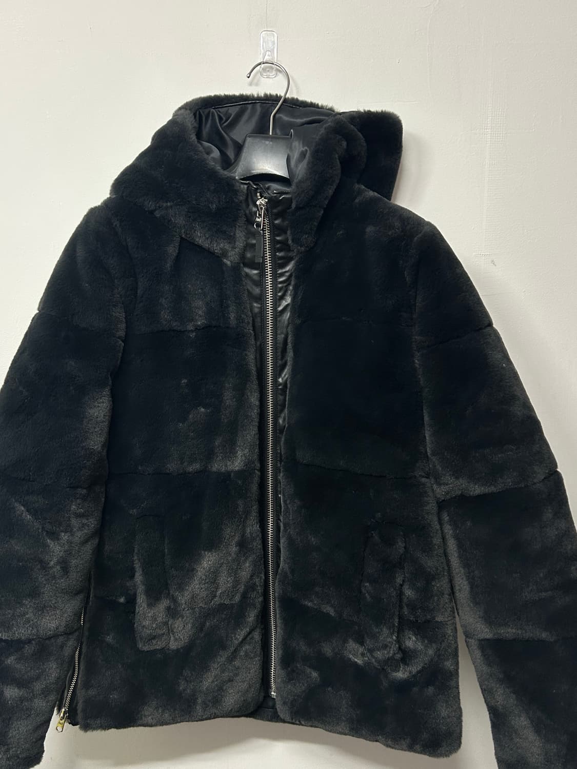 아베크롬비 앤 피치 블랙 퍼 후드집업 s 상품이미지4