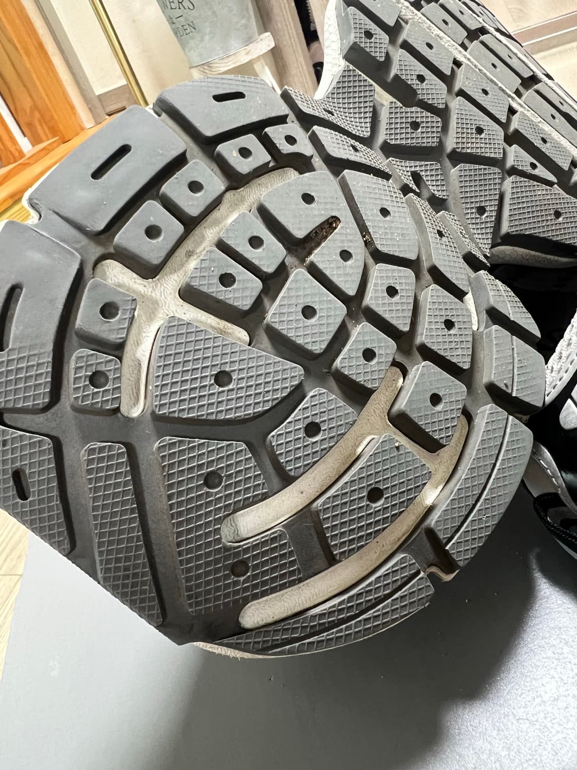 (45)발렌시아가3xl  그레이화이트 레드 상품이미지6