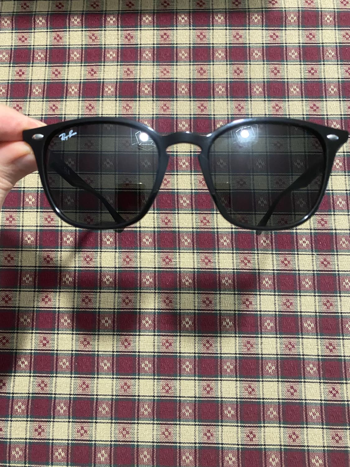 레이밴 RayBan RB4258F 선글라스 상품이미지2