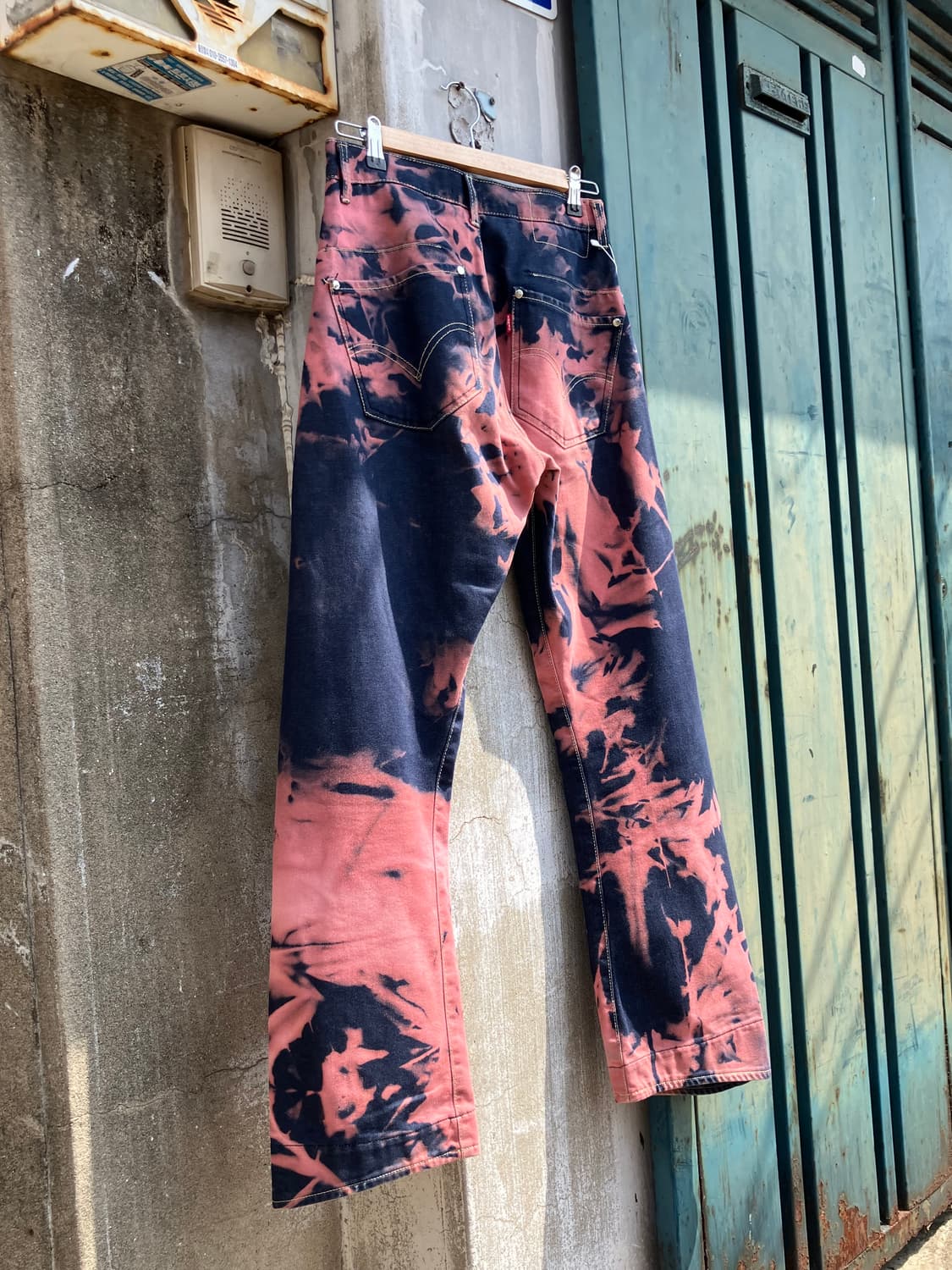 Levi’s Engineered 타이다이 워싱 데님 상품이미지3