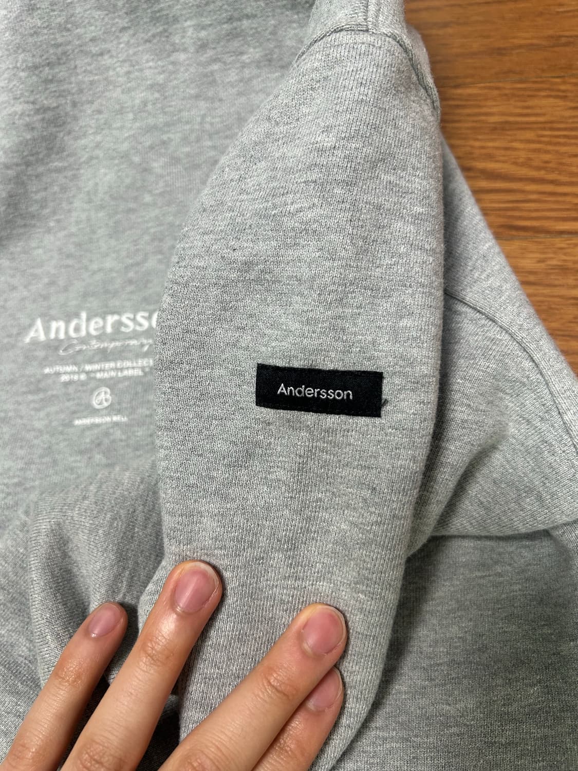 앤더슨벨 그레이 후드티 상품이미지4