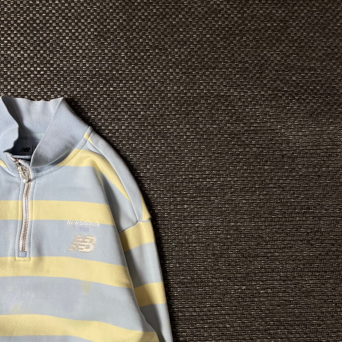 뉴발란스 키즈 스카이블루 옐로우 단가라 반집업 맨투맨 160 상품이미지3