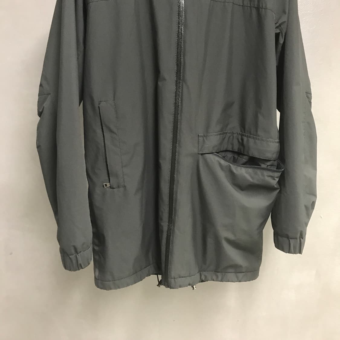 프라다 스포츠 기모 후드 바람막이 자켓 46 상품이미지3