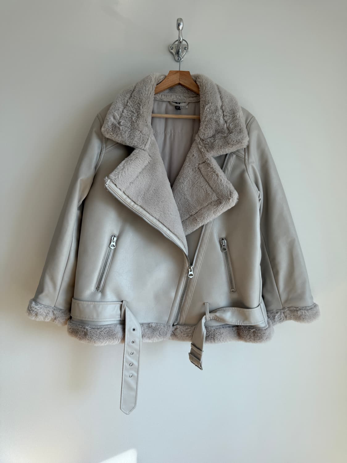 에이치엔엠(H&M) 무스탕 상품이미지1