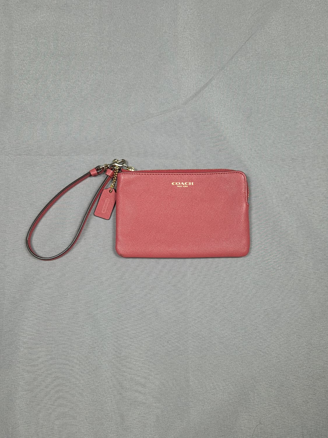 [코치] 크로스그레인 레더 탑 지퍼 스몰 리스트릿 | G00017 상품이미지1