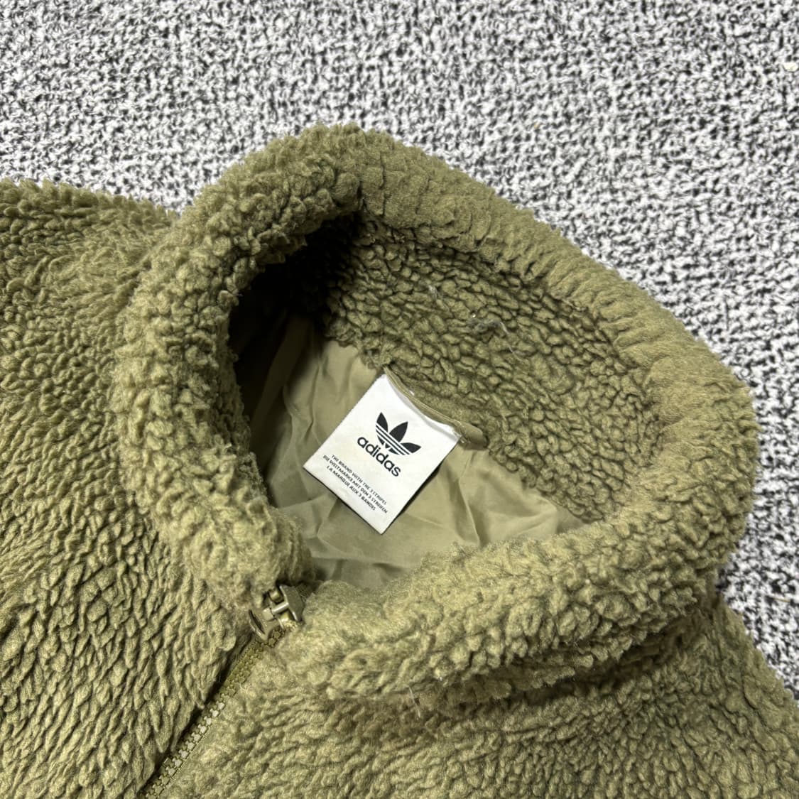 아디다스 어드벤처 오리지널 쉐르파 자켓 (105) 상품이미지3