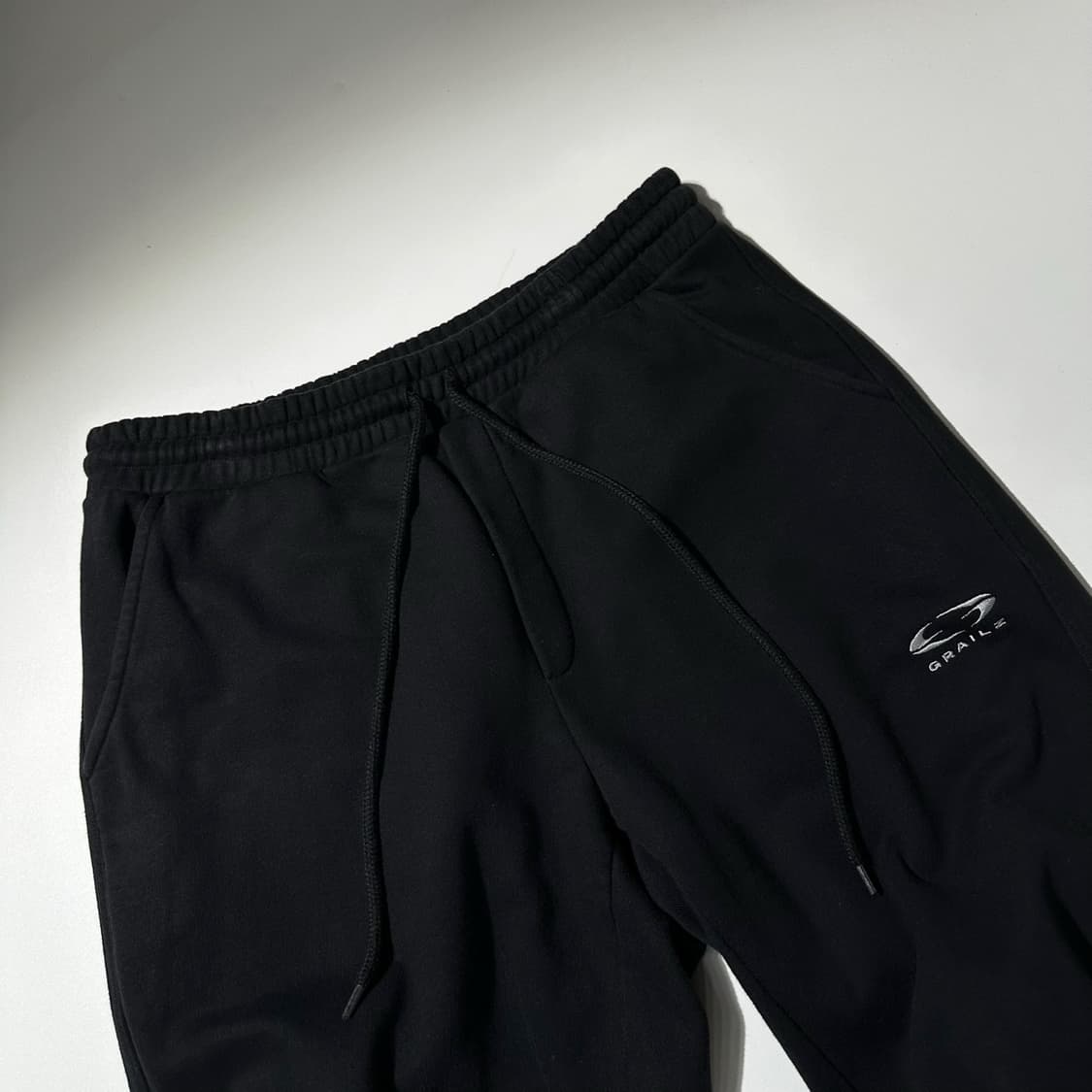 그레일즈 투웨이 스웨트 조거 팬츠 블랙 상품이미지3