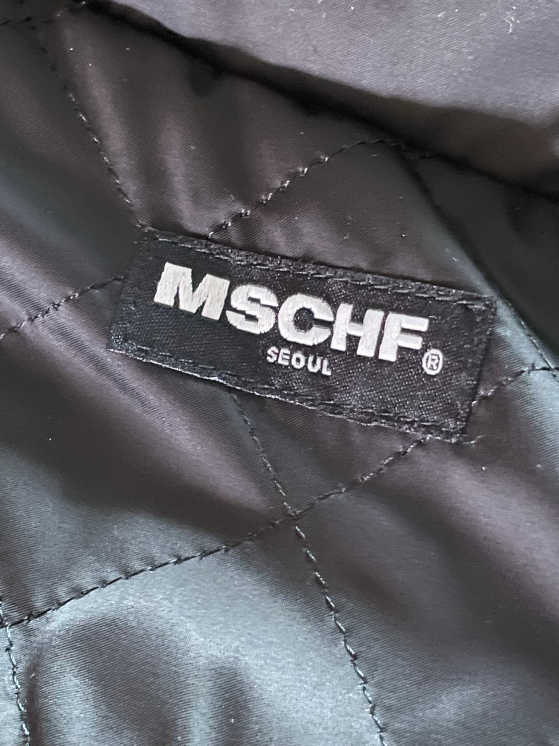 MSCHF 블랙 숏패딩 상품이미지5