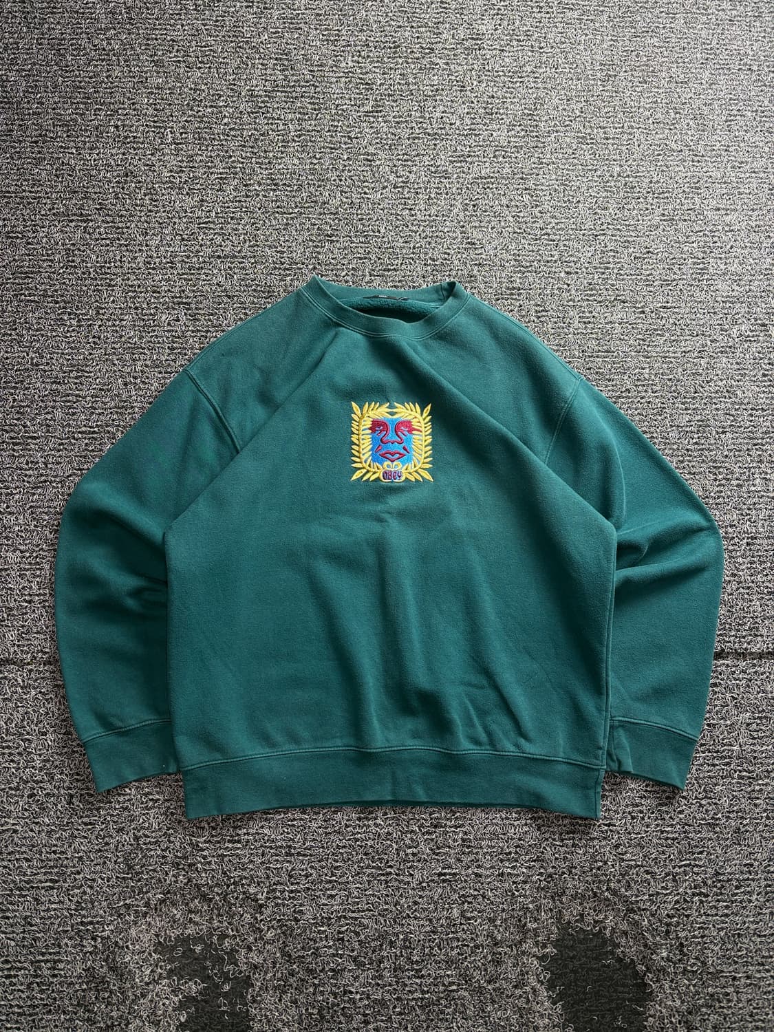 오베이 아카이브 페이스 자수로고 크루넥 맨투맨 3423 상품이미지2