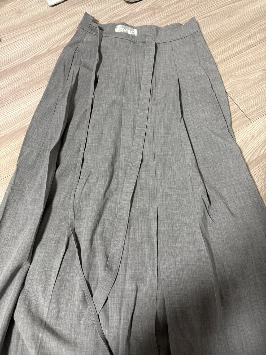 에스와이투씨 트윈 턱 롱 스커트 그레이 상품이미지8