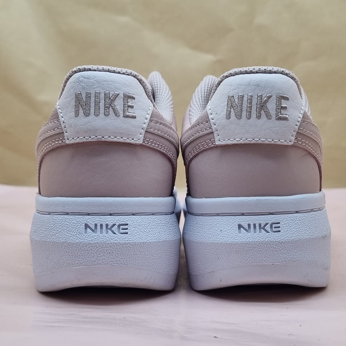 나이키 코트비전알타 여성운동화230 상품이미지4