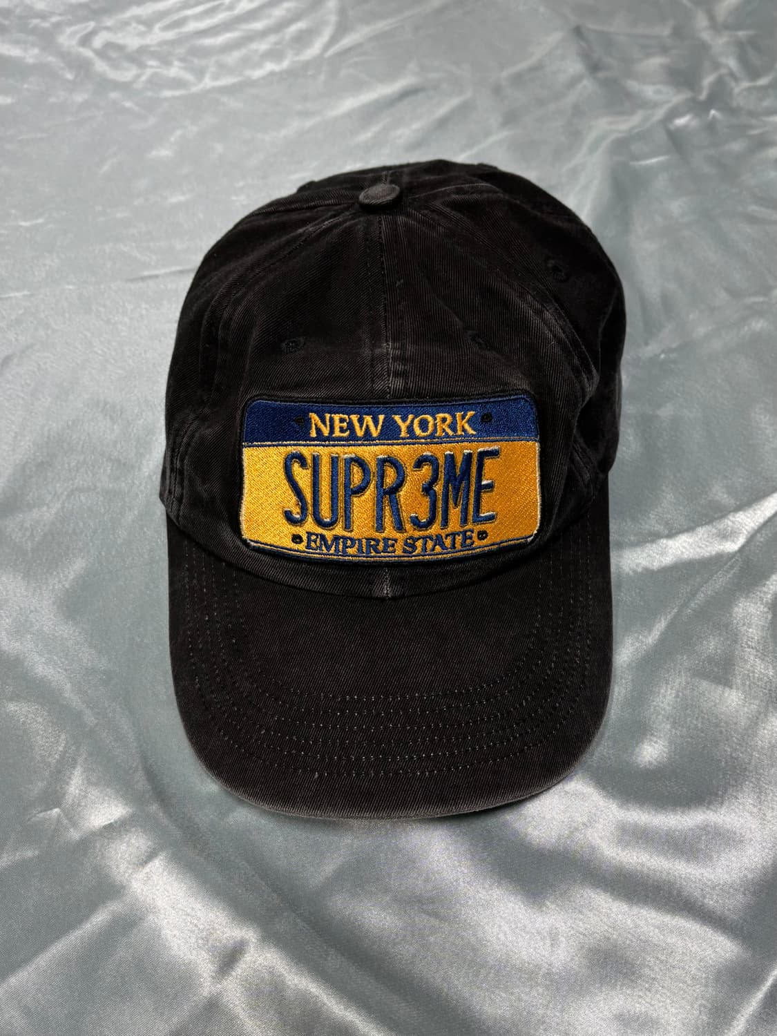 슈프림 6패널 블랙 캠프캡 상품이미지1