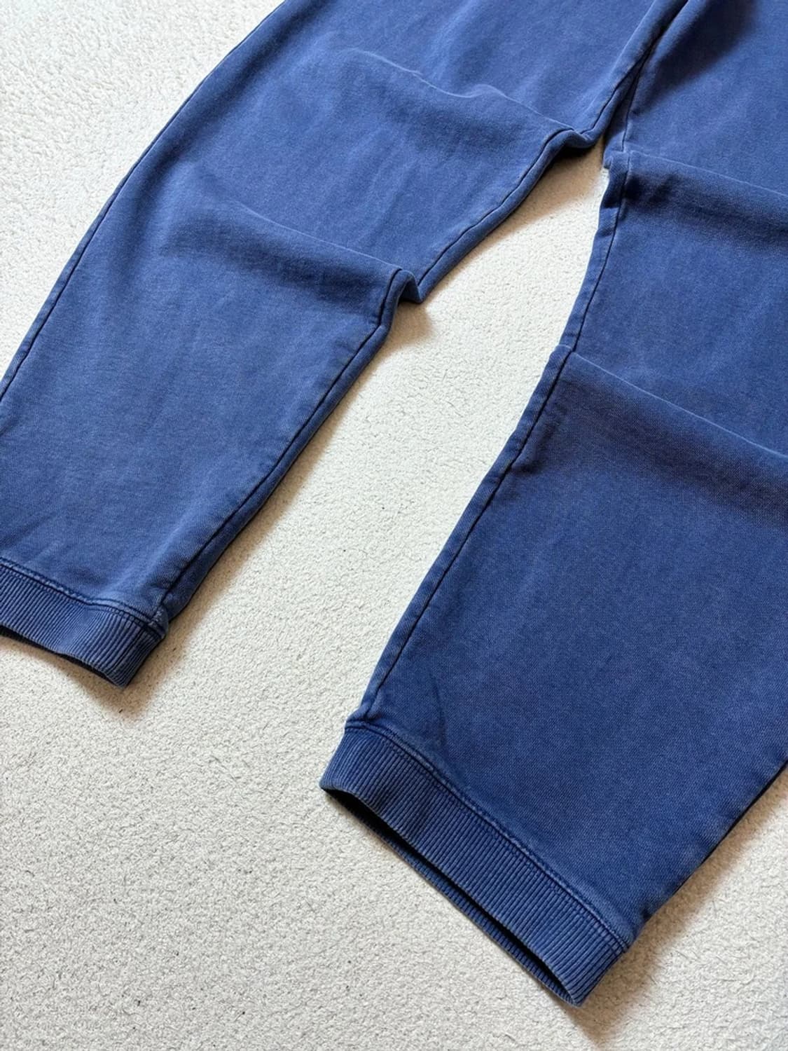 아크네스튜디오 헤비코튼 피그먼트 스웻 팬츠 PN8016 상품이미지3