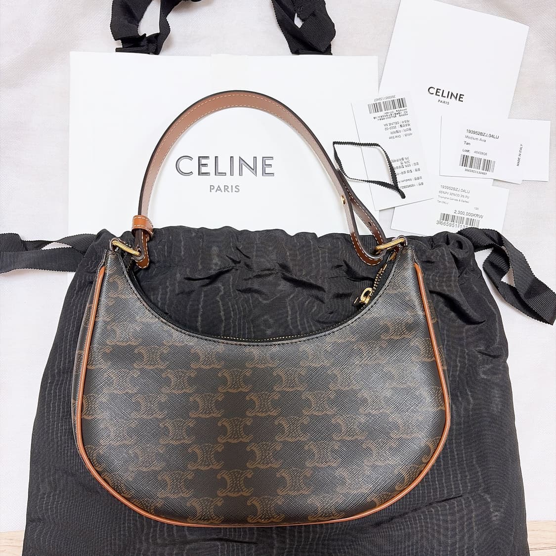 정품) 셀린느 트리옹프 캔버스 아바 호보백 상품이미지2