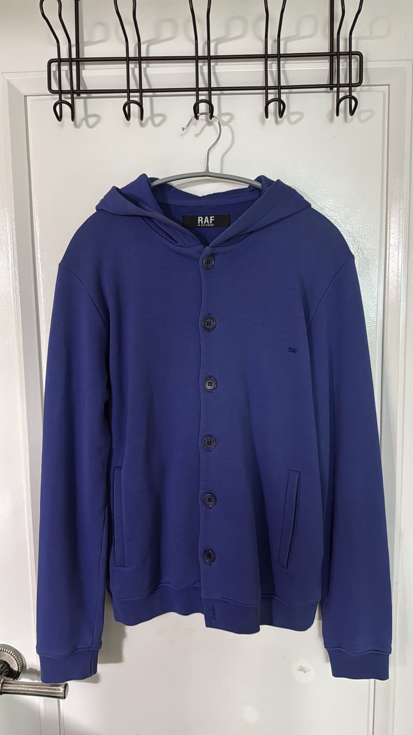 라프시몬스 버튼 후드티 상품이미지2