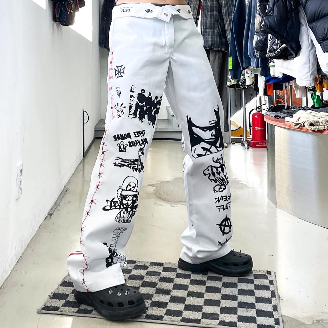 디키즈 874 아트 워크 화이트 치노 팬츠 상품이미지3