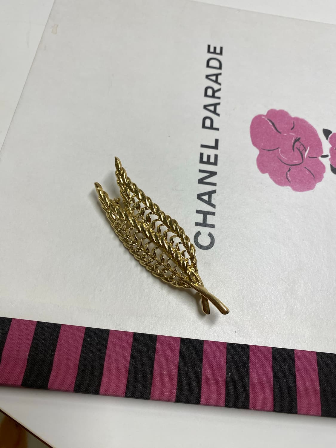 빈티지 골드 리프 브로치 상품이미지1