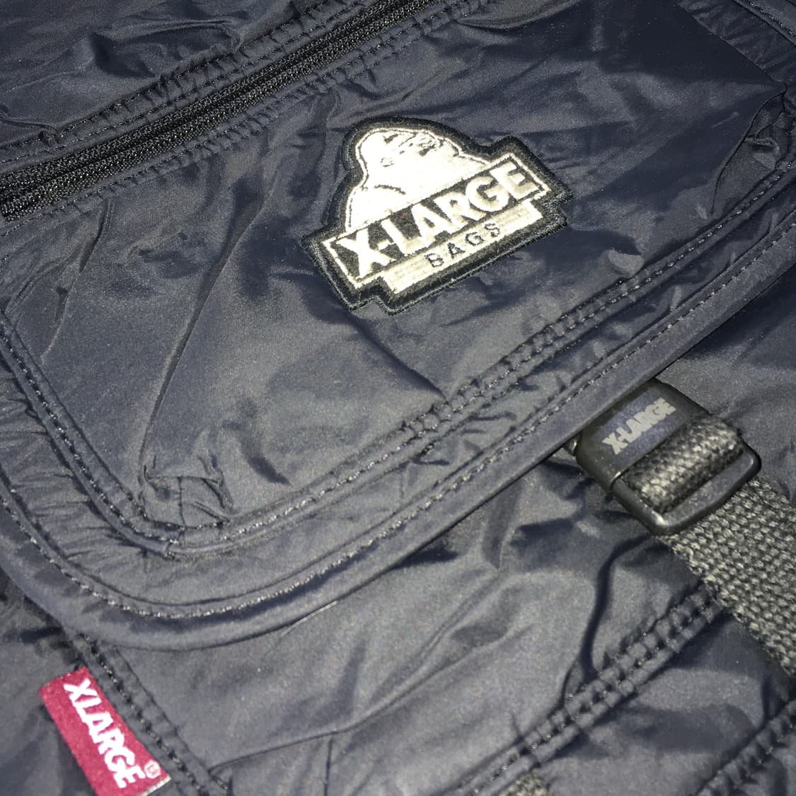 투티/0376 X LARGE 블랙 자수 로고 가방 토트백 상품이미지2