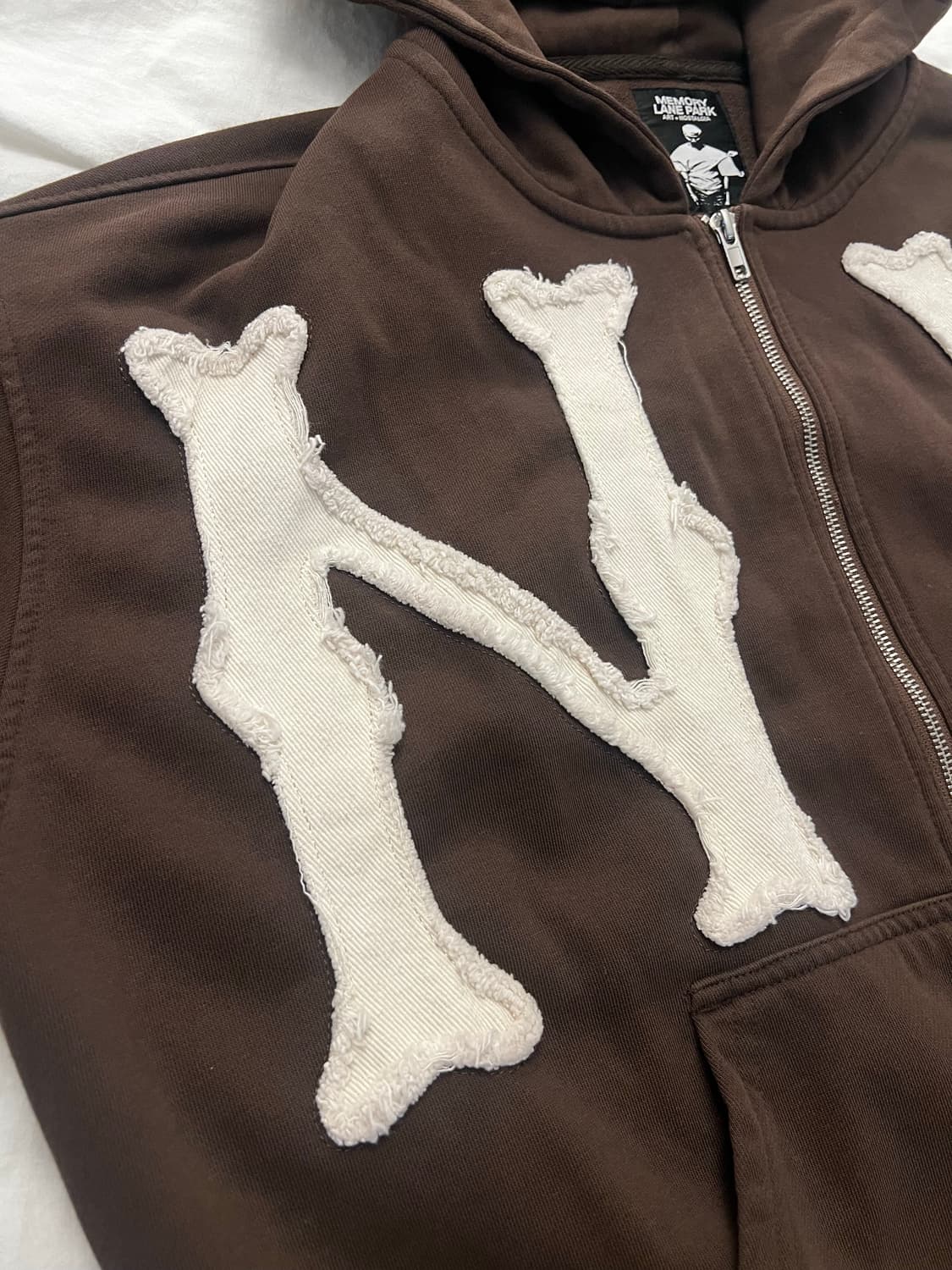memorylanepark - ny hoodie 후드티 브라운  - M  상품이미지3
