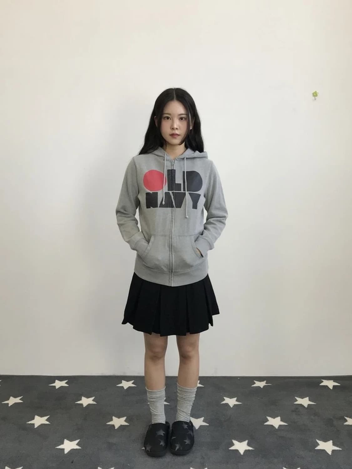 Old Navy Graphic Zip Hoodie 상품이미지1