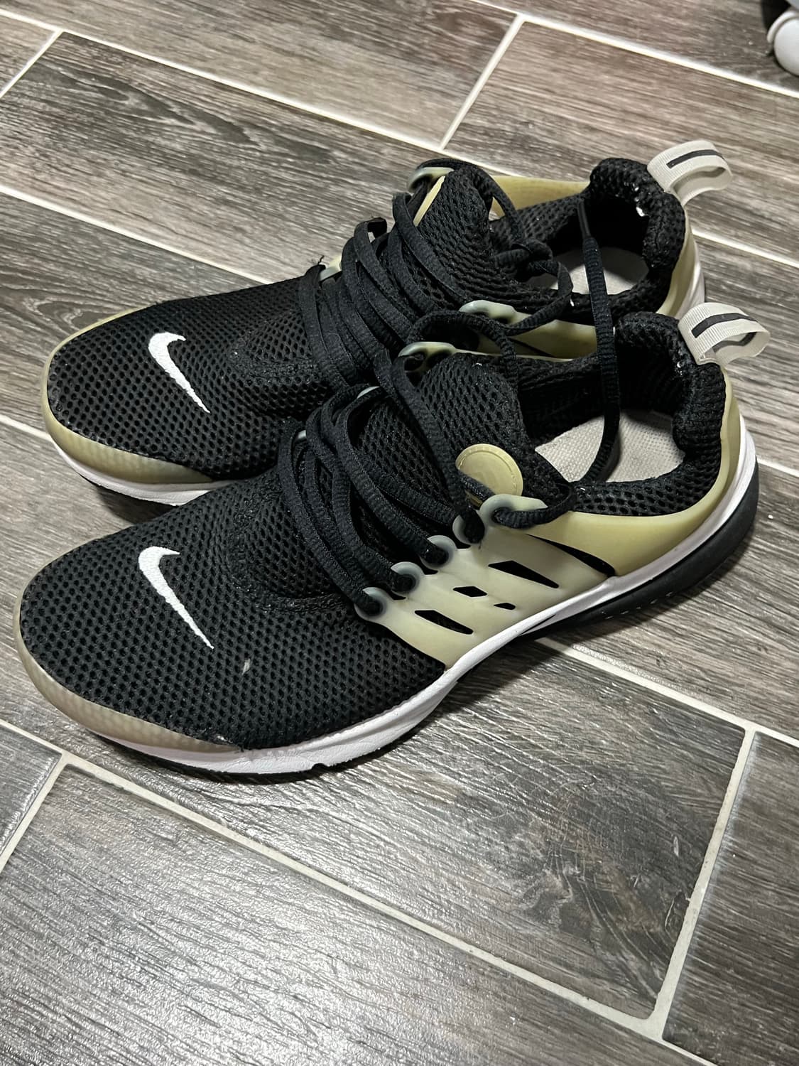 (250) 나이키 프레스토 운동화 중고 상품이미지1