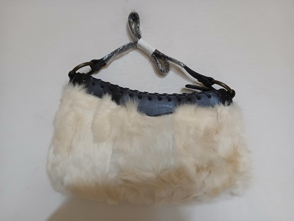 새상품 화이트 퍼 숄더백 토트백 가방 토끼털 가죽 미니 크로스백 핸드백 상품이미지1