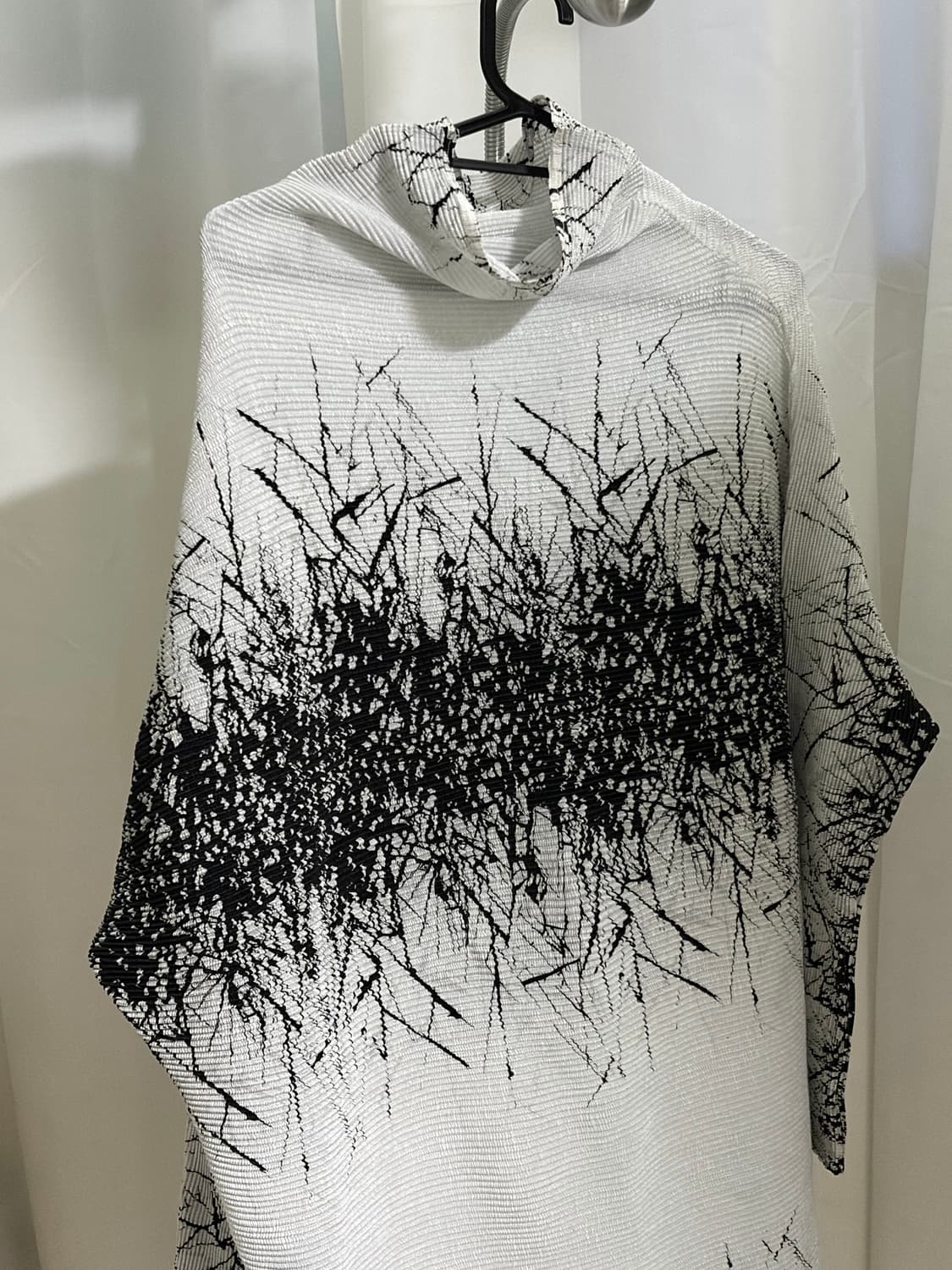 이세이미야케 무드 긴팔 티셔츠 상품이미지2