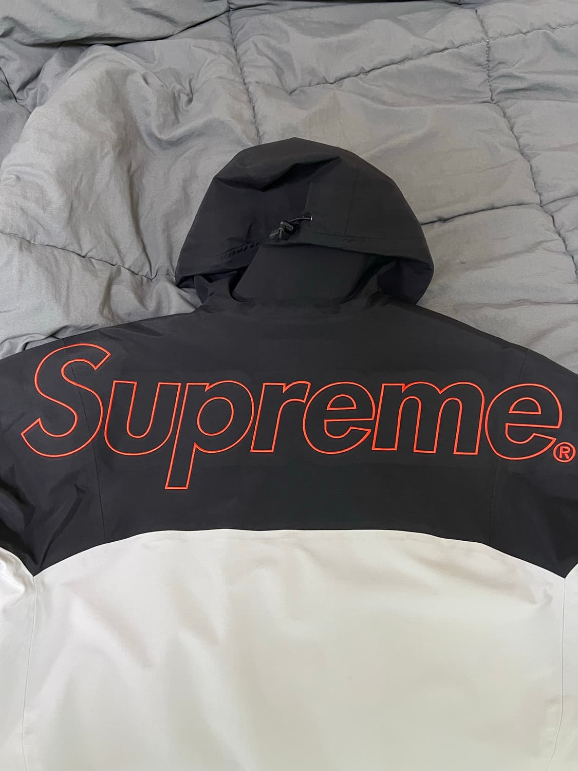 (M)슈프림X노스페이스 테입드 심 쉘 자켓 그레이 상품이미지5