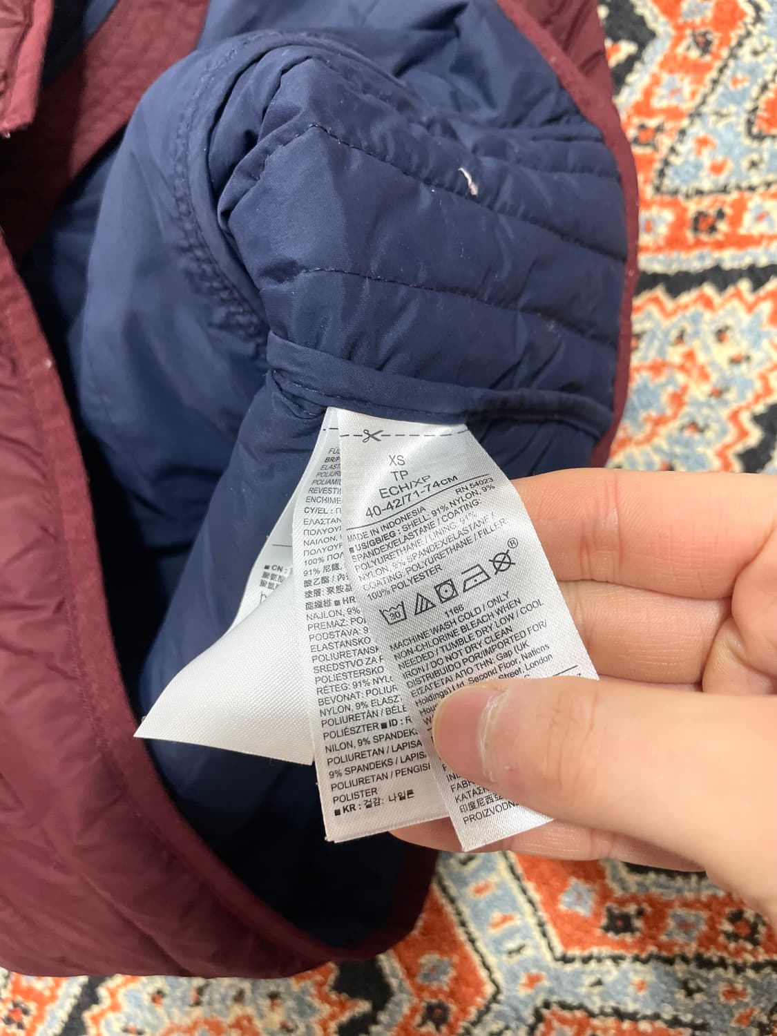 갭 버건디 패딩조끼 남성XS 상품이미지4