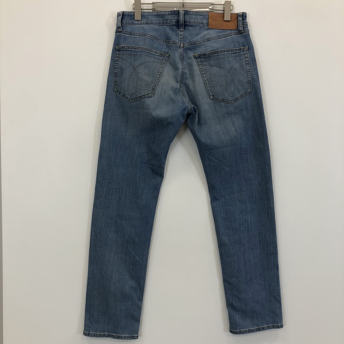 ck 캘빈클라인 레더패치 슬림스트레이트 청바지 32 인치 스판 상품이미지3
