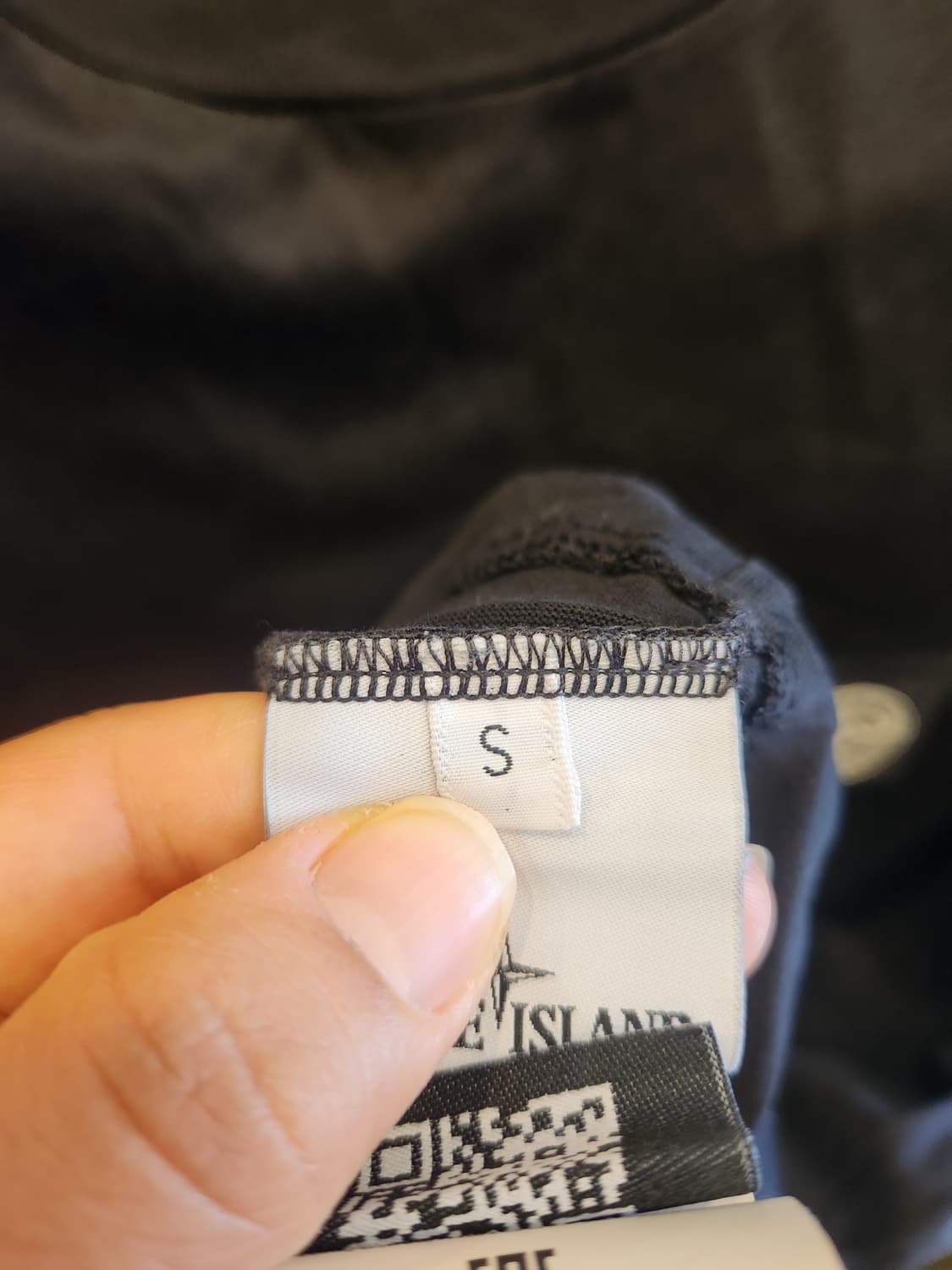 스톤아일랜드 블랙 반팔 티셔츠 상품이미지5