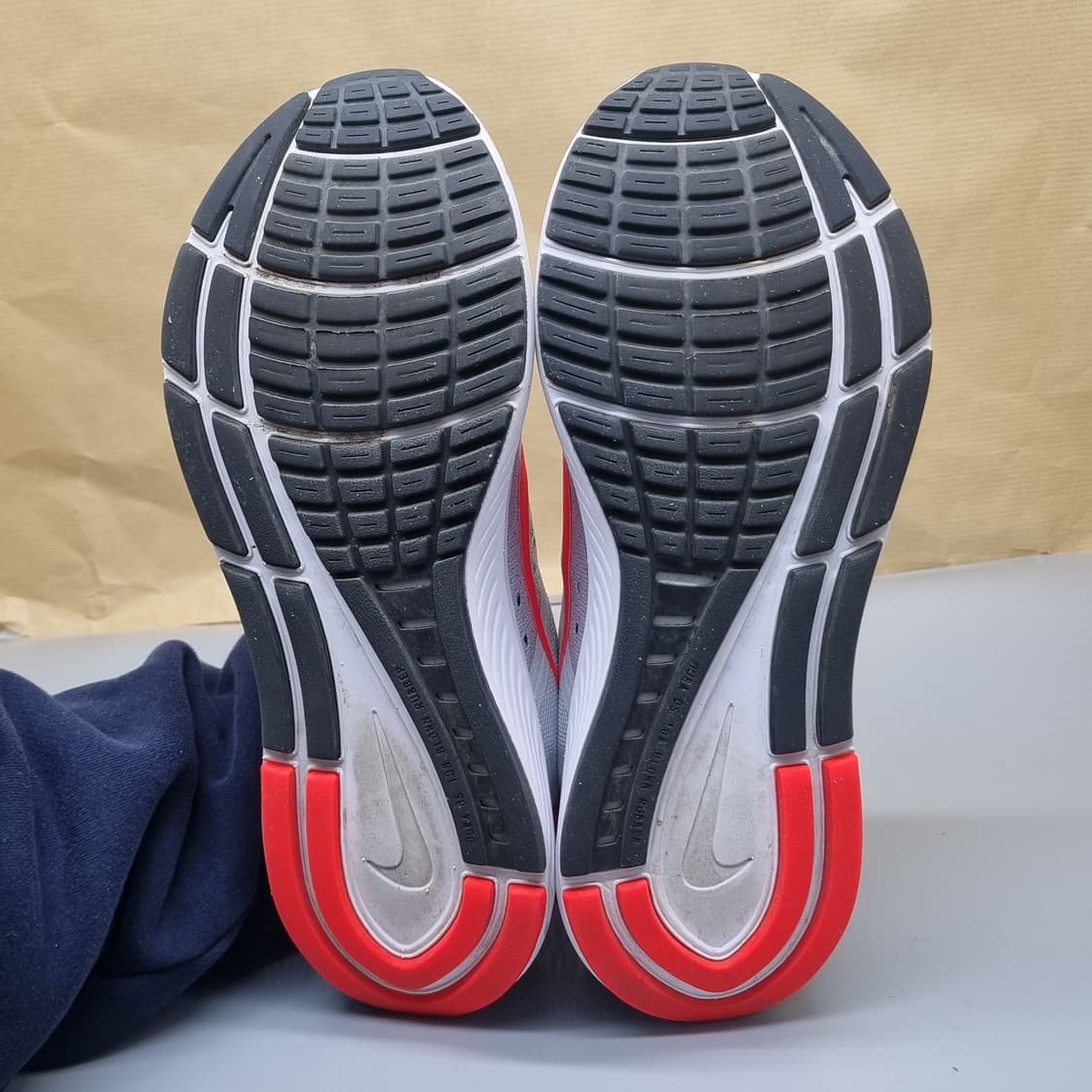 나이키 에어줌 스트럭처 런닝화 245 상품이미지3