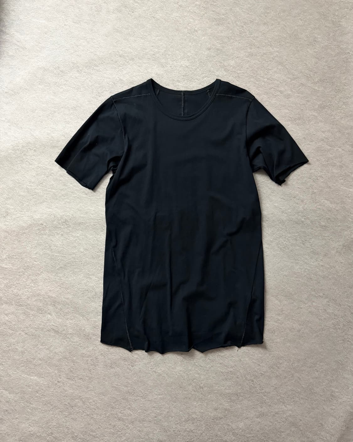 아이작세럼 백스트랩 반팔 티셔츠 상품이미지2