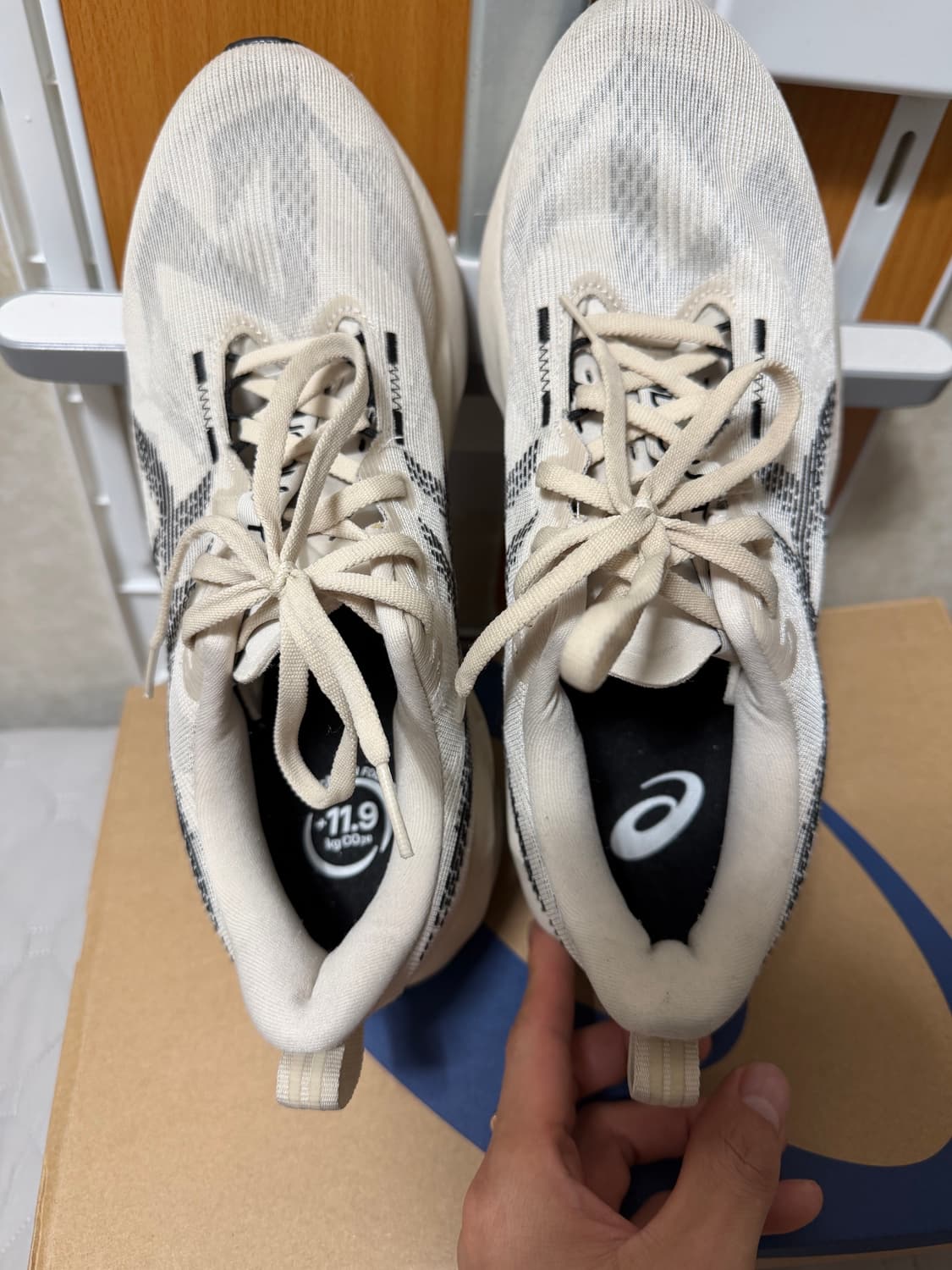 아식스 노바블라스트5 런닝화판매 상품이미지2