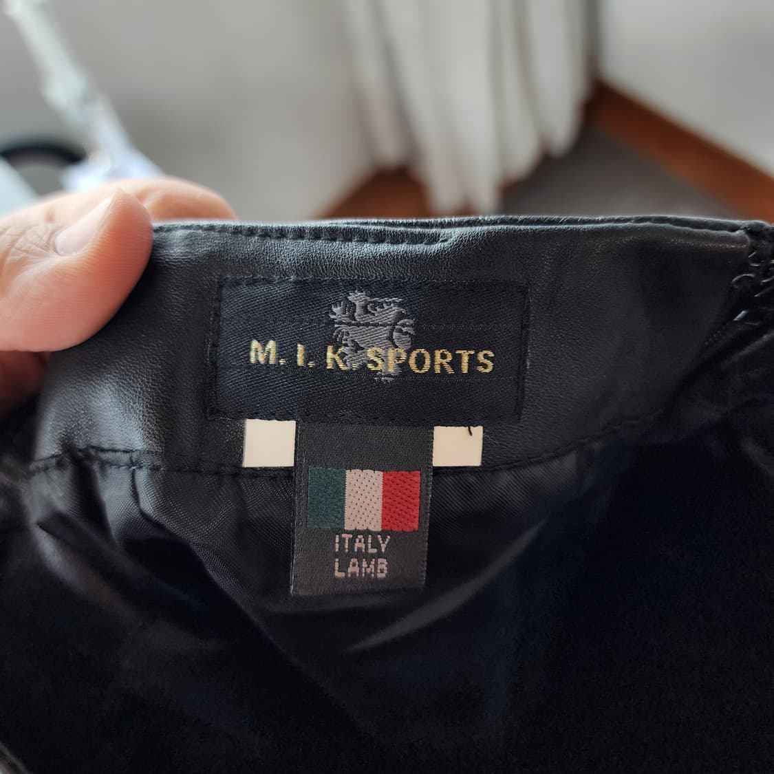 MIK 블랙 양가죽 스커트 H라인 상품이미지5