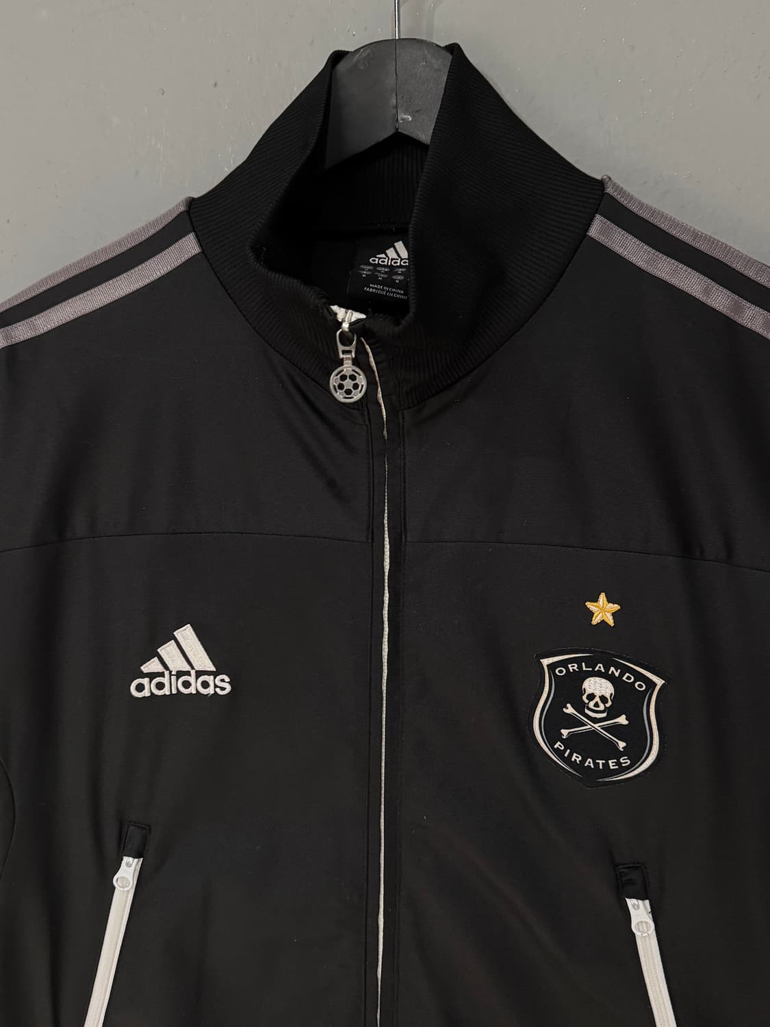 아디다스 올랜도 파이리츠 스컬 트랙탑 져지  상품이미지4
