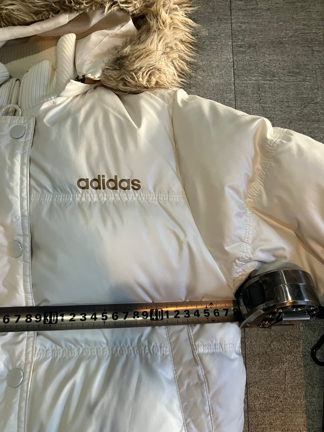 Adidas 아디다스 핀터깔y2k 울프죠 퍼패딩 상품이미지2