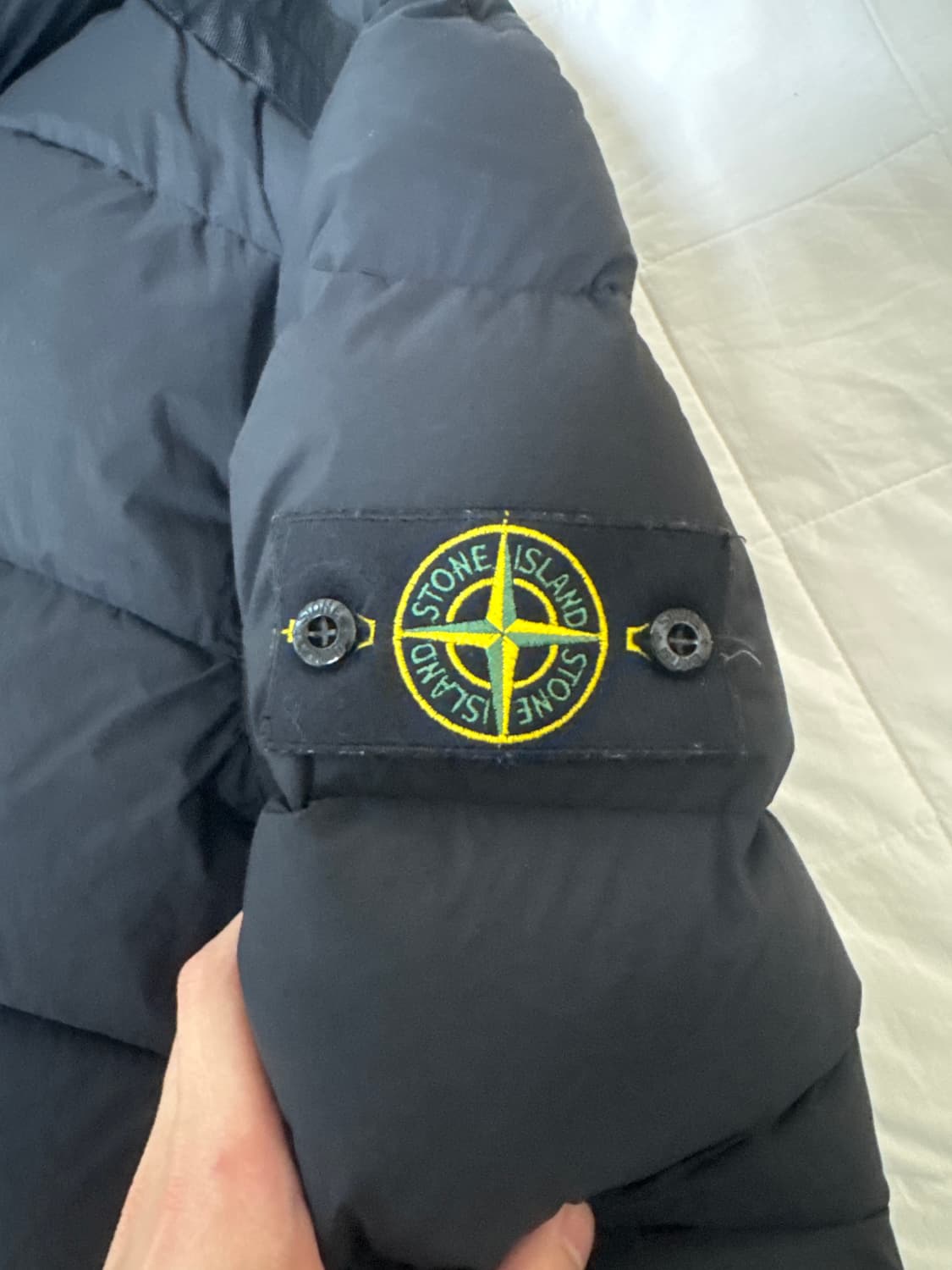 스톤아일랜드 심리스 패딩 24fw s사이즈 상품이미지2
