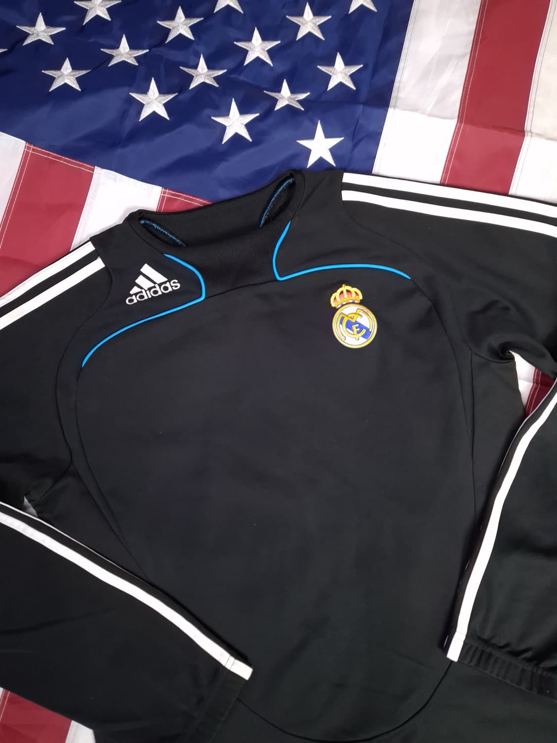 오리지날 아디다스 레알마드리드 트레이닝 상의 상품이미지2