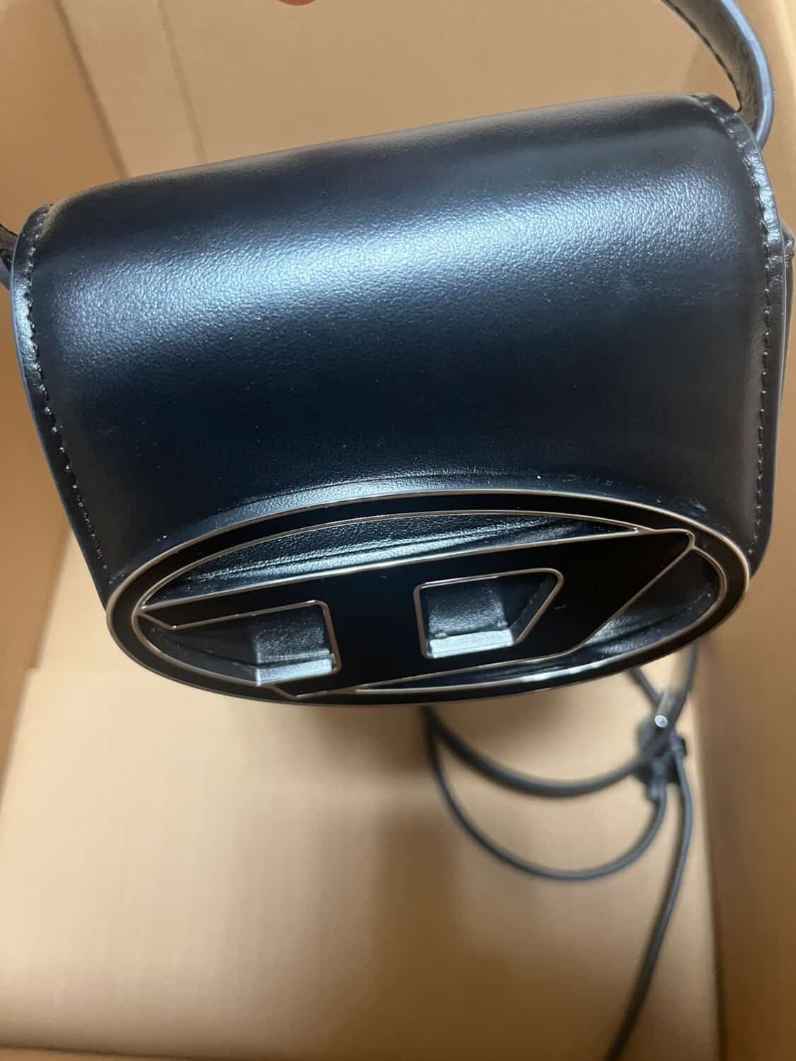 디젤 1DR 미니백(플라크 블랙) 상품이미지4