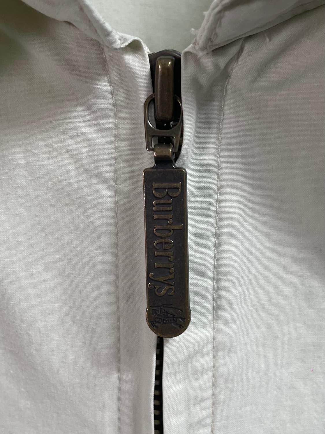 버버리 로고 크림아이보리 스윙탑 자켓 (on.242)   상품이미지6