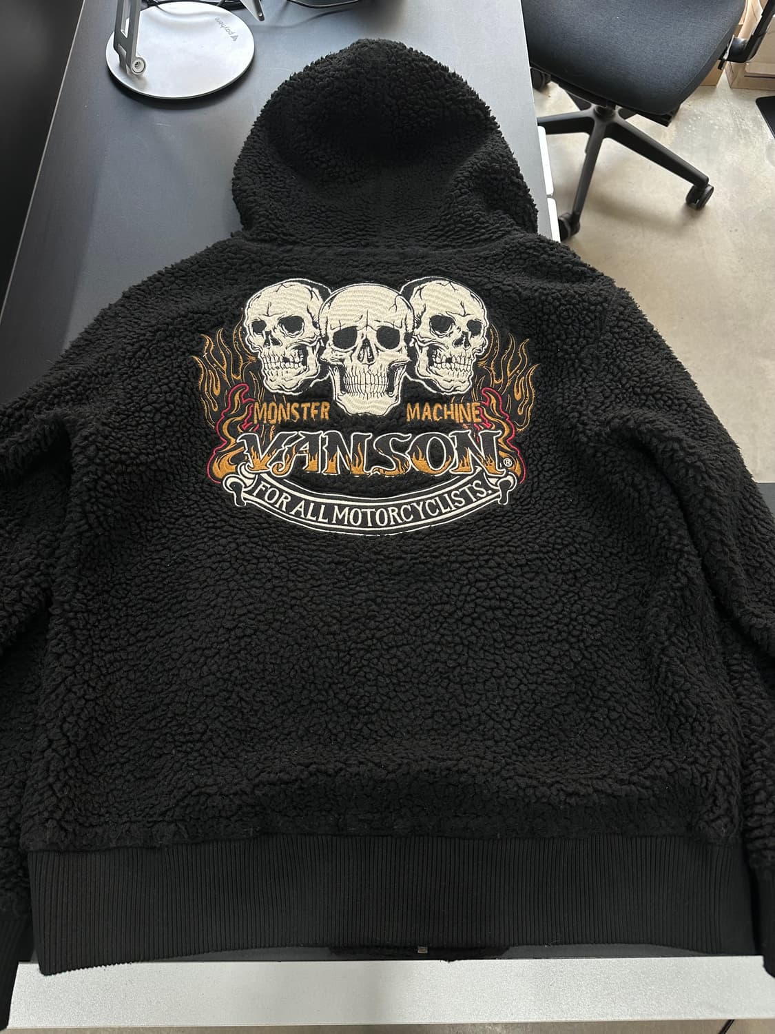 벤슨 스컬자수빅로고 플러피 후드자켓 상품이미지5