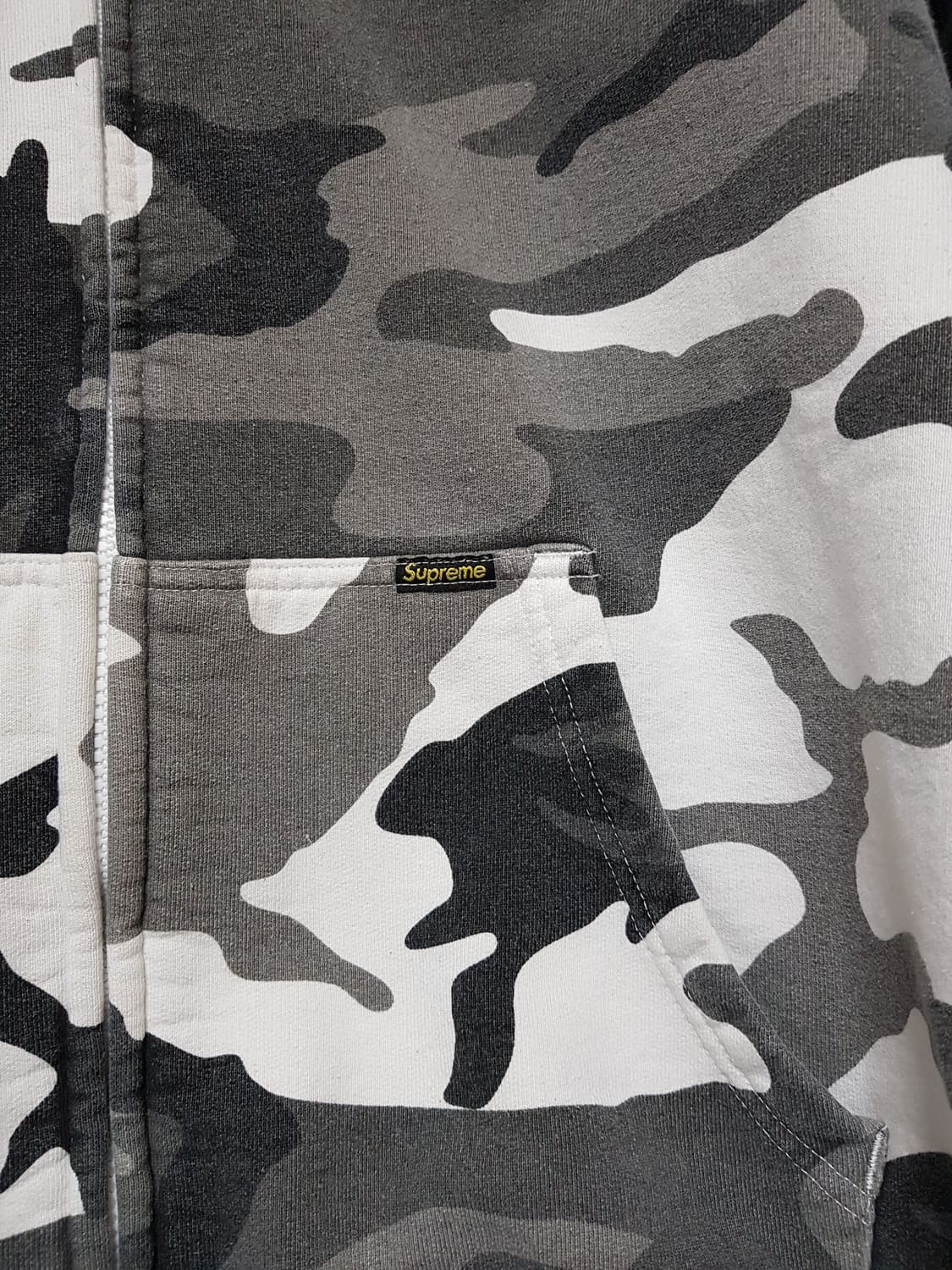 슈프림 워크 후드 집업 티셔츠 스노우 카모 24FW 상품이미지4